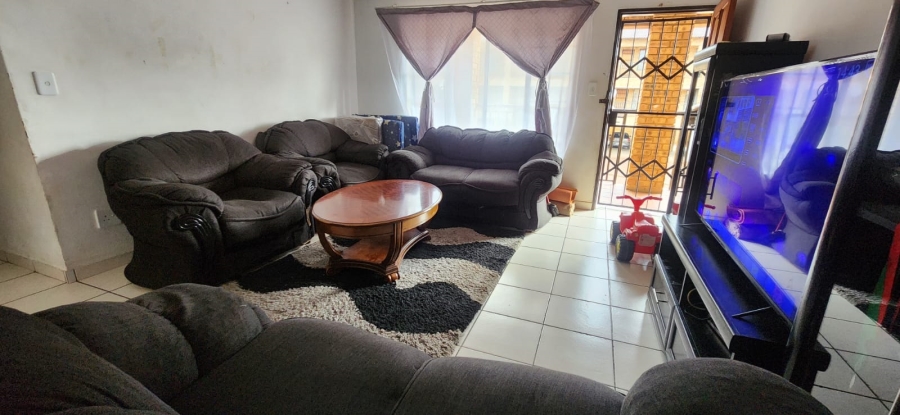 2 Bedroom Property for Sale in Rustenburg Central North West